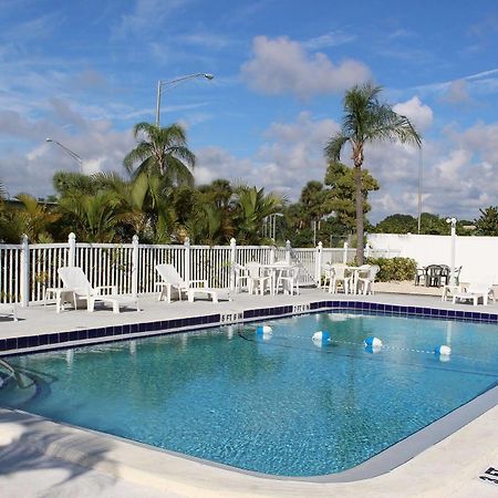 Sunshine Inn & Suites Venice, Florida Venice Gardens エクステリア 写真