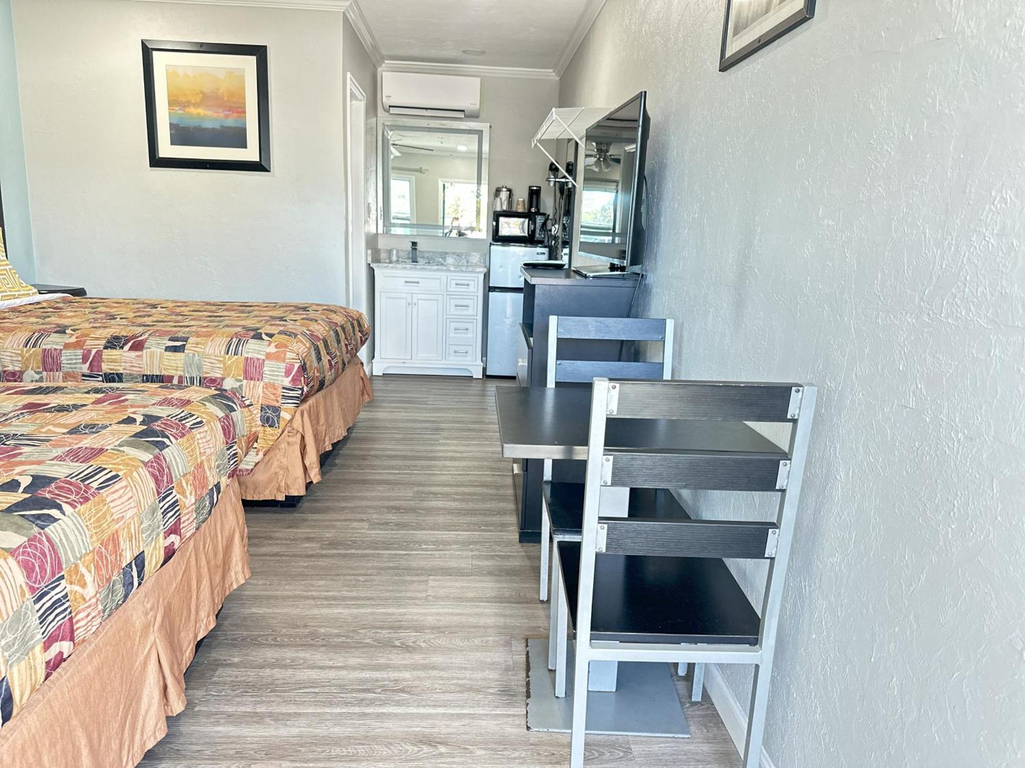 Sunshine Inn & Suites Venice, Florida Venice Gardens エクステリア 写真
