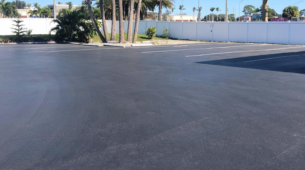 Sunshine Inn & Suites Venice, Florida Venice Gardens エクステリア 写真